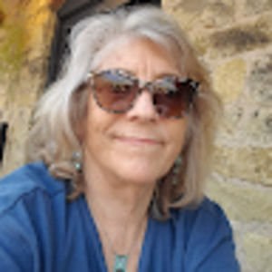 Meet your Posher, Denise